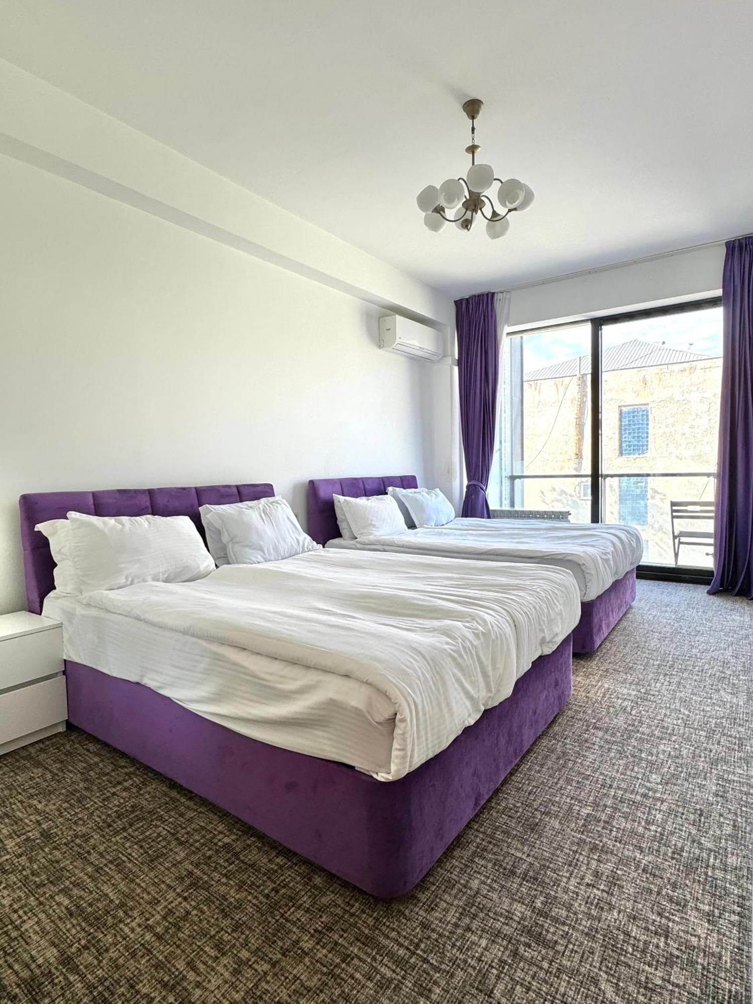 Full Comfort Apartment At Chavchavadze Tbilisi Exterior photo